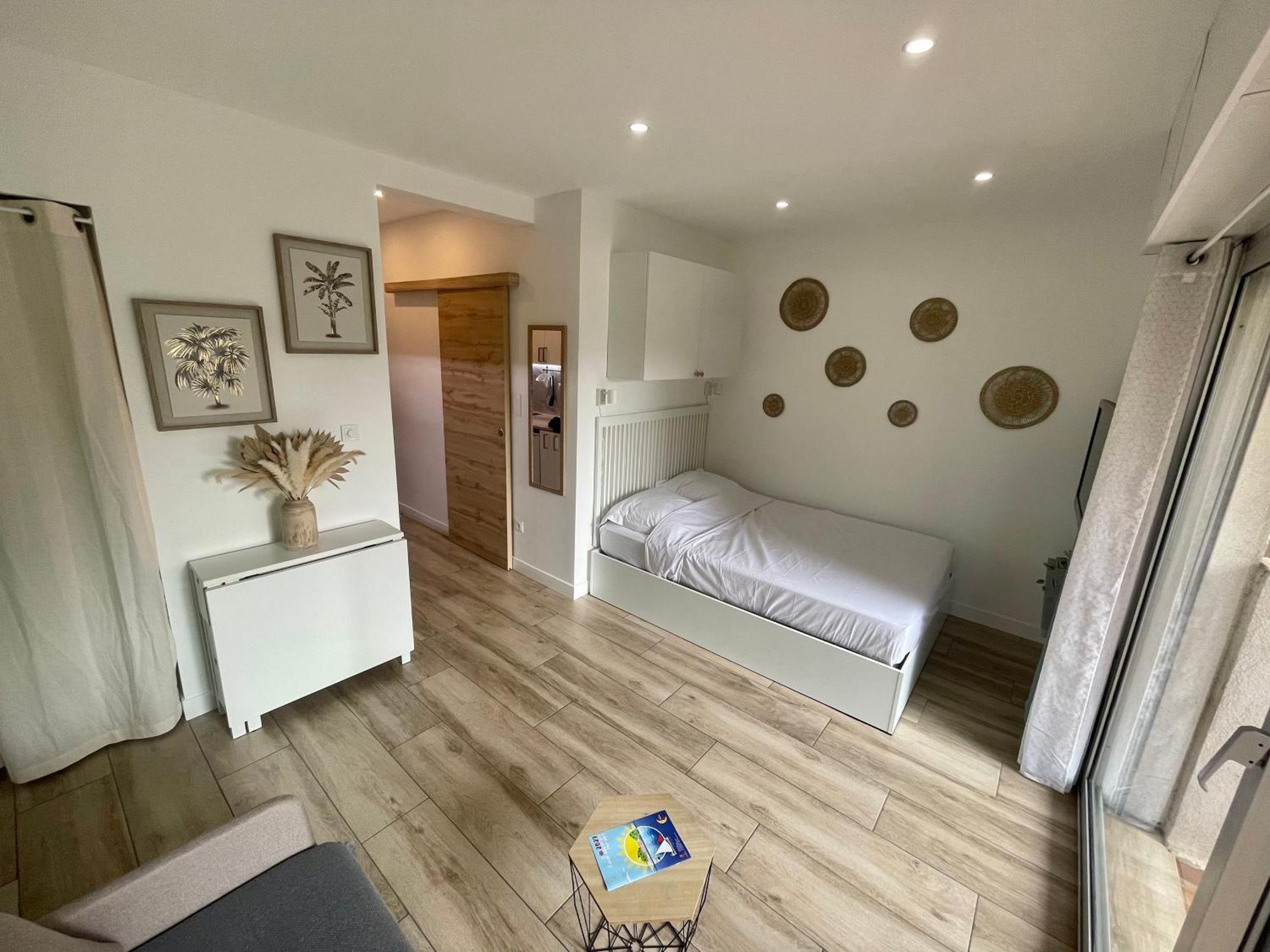 Superbe Studio Avec Terrasse Proximite Plage Saint-Mandrier-sur-Mer Exterior photo